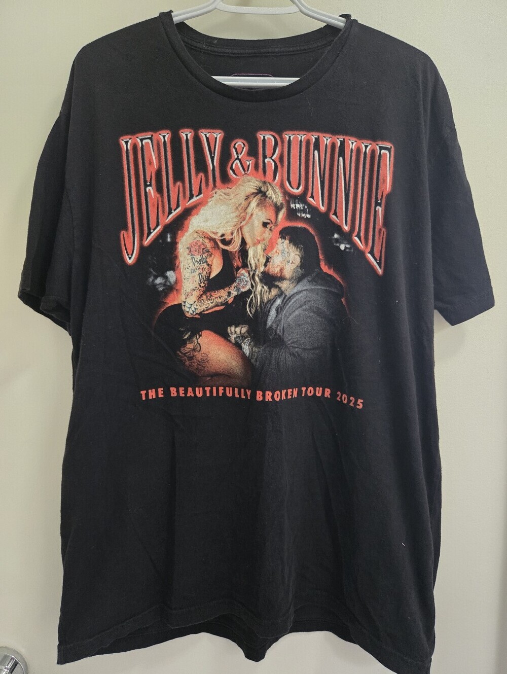 Ladies Jelly & Bunnie  Tour 2025" Band TShirt (xl)
